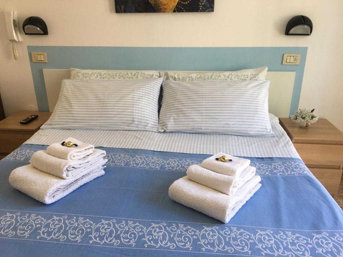 Hotel Villa Rinaldini Rimini Ngoại thất bức ảnh