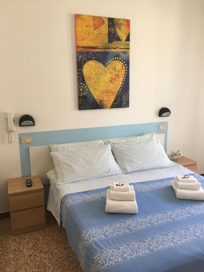 Hotel Villa Rinaldini Rimini Ngoại thất bức ảnh