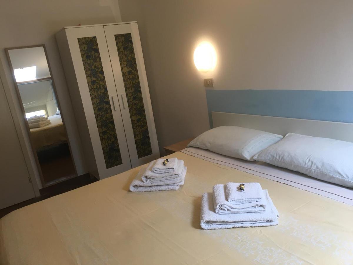 Hotel Villa Rinaldini Rimini Ngoại thất bức ảnh